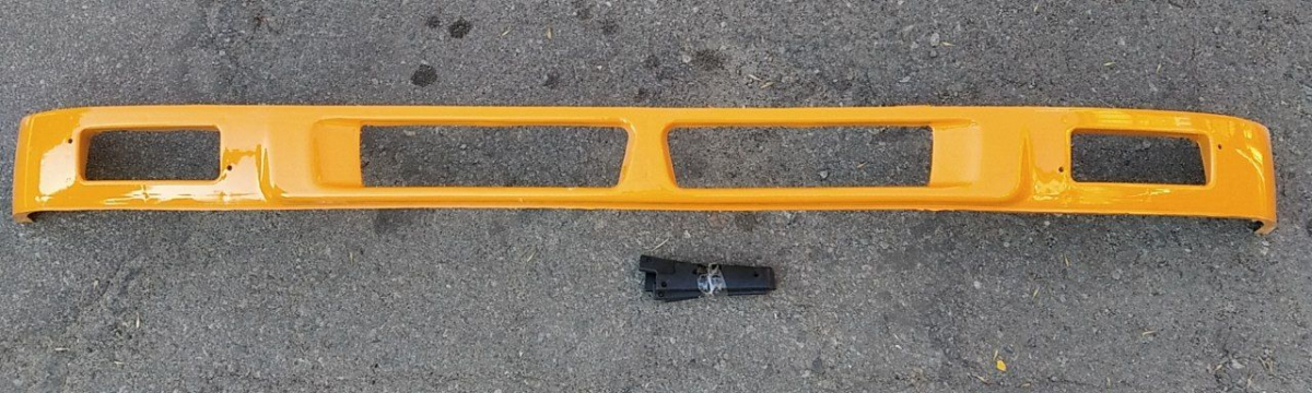 Shaanxi (Shacman)  F2000 Бампер (желтый) нижняя часть