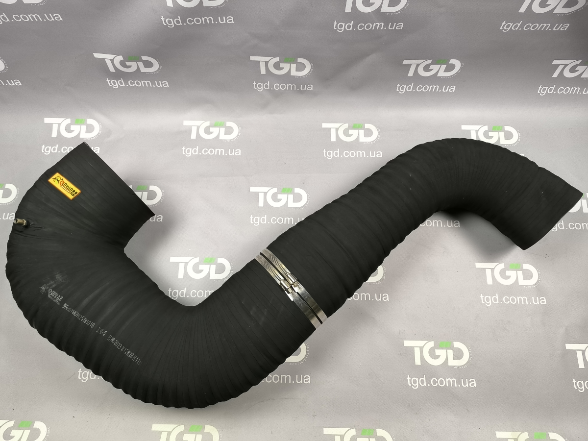 HOWO A7 Патрубок воздушный (гофрированый) от корпуса воздушного фильтра Qinyan