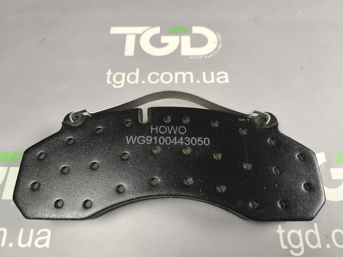 Howo A7  Колодка тормозная передняя