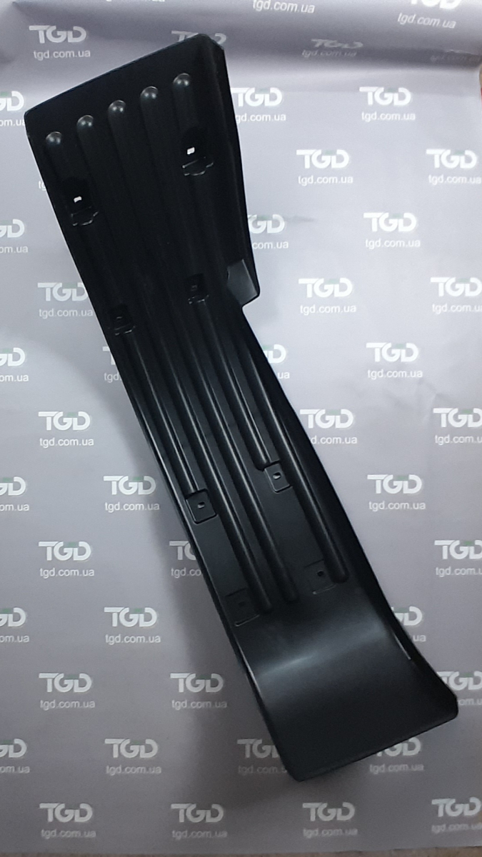 Howo A7 Крыло грязезащитное (подкрылок) L