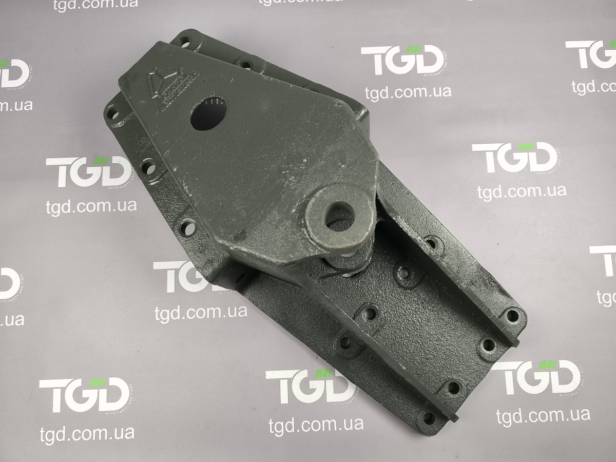 Howo T70 Задний кронштейн передней рессоры