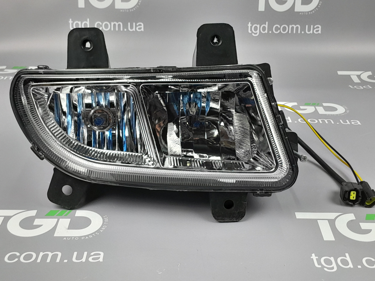 Howo A7 (2010) Фара противотуманная  R