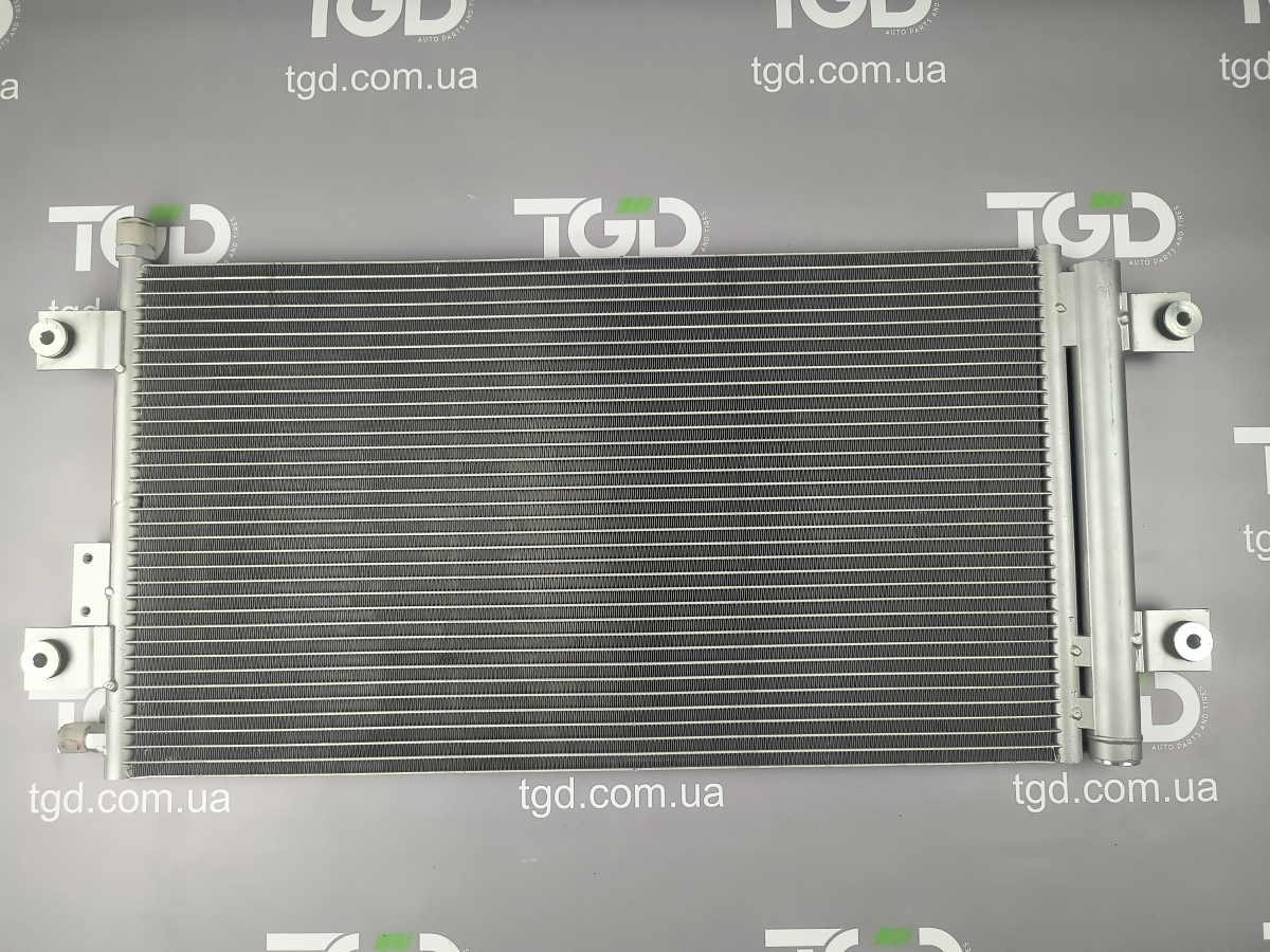 Howo T7H Радиатор Кондиционера