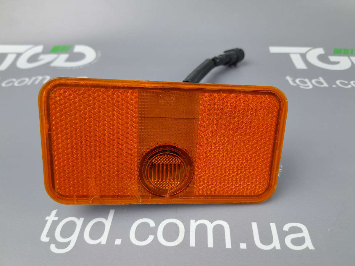 Howo A7 Фонарь боковой